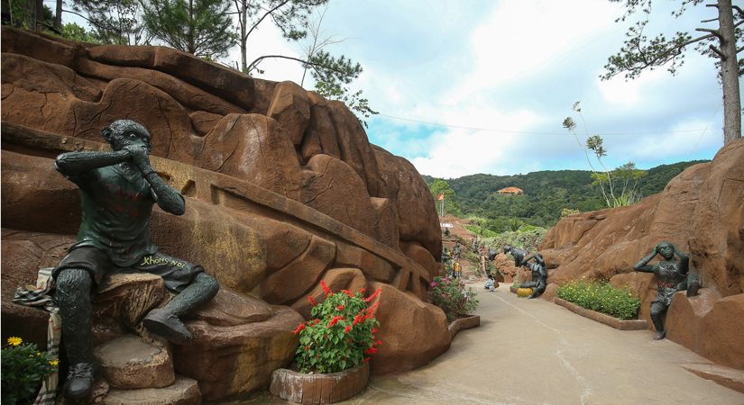 Tunnels-en-argile-a-Da-Lat
