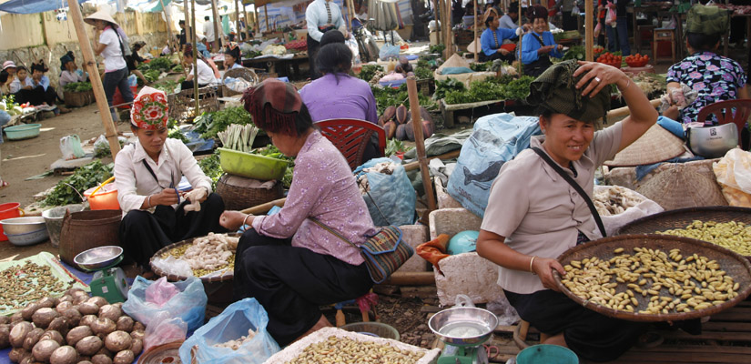 Le-marche-de-Dien-Bien