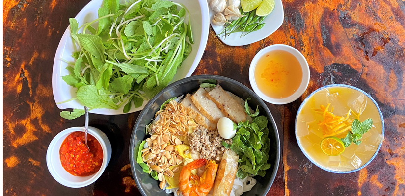 Hoi-An-cuisine-de-rue