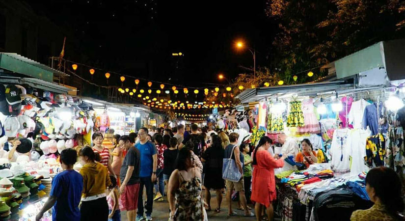 marché-nocturne-de-Nha-Trang