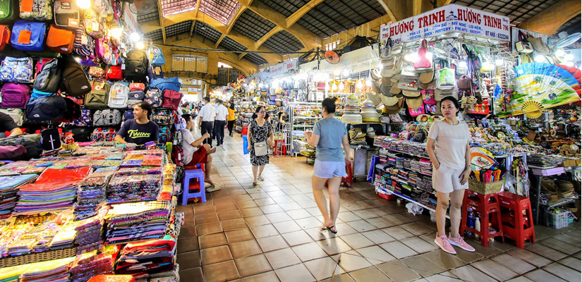 Marché-de-nuit-a-Ho-Chi-Minh