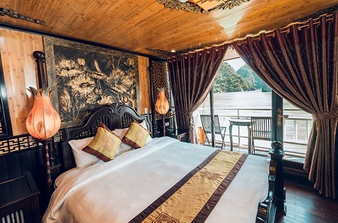 Cabine Suite de la jonque, baie d'Halong
