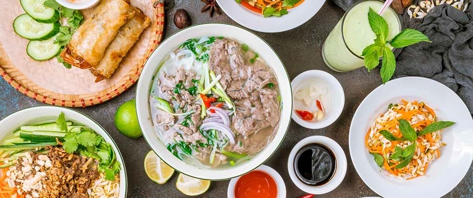 Le restaurant de Phở bưng Hàng Trống est toujours bondé de clients