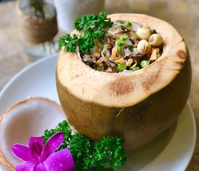 Du riz Ben Tre à la noix de coco (Cơm Dừa)