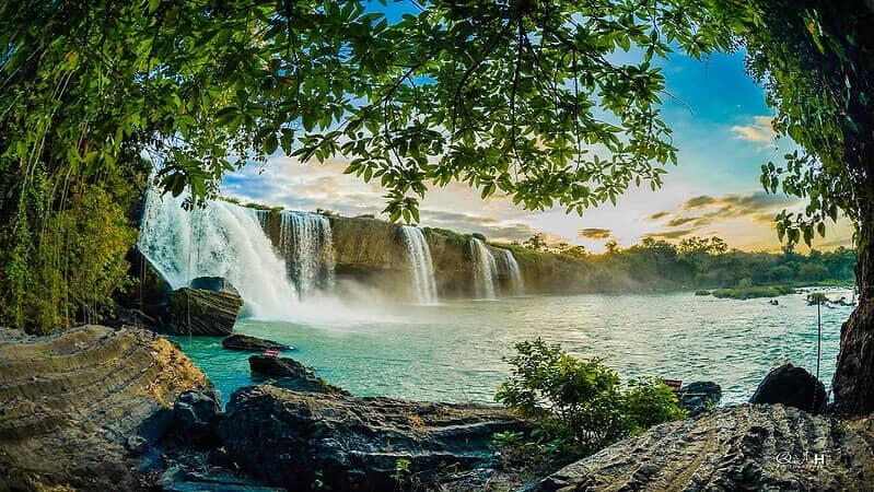 La beauté féerique de la cascade Dray Nur