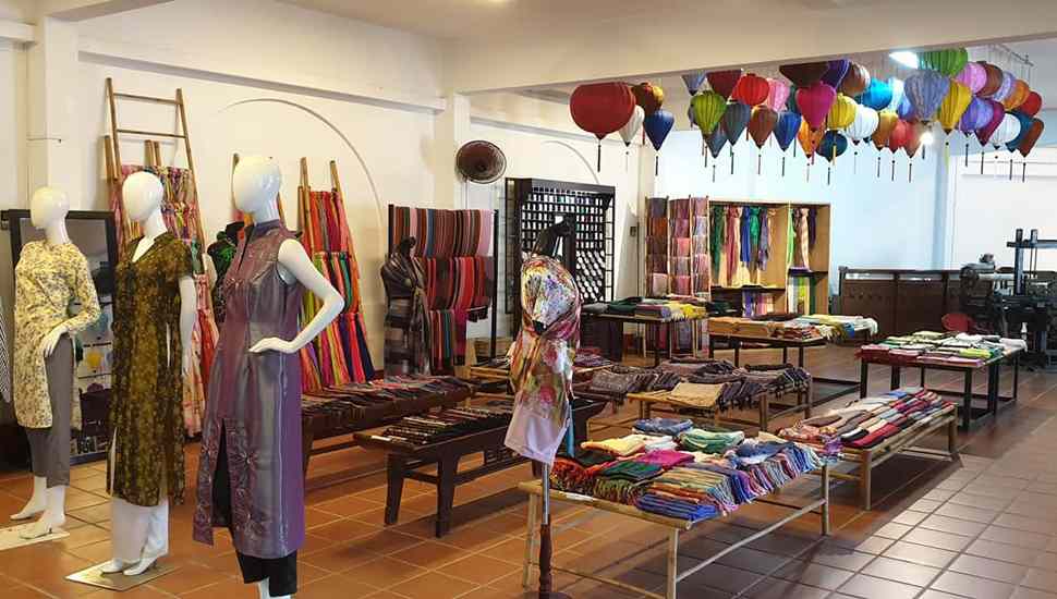 Se-faire-un-costume-sur-mesure-a-Hoi-An