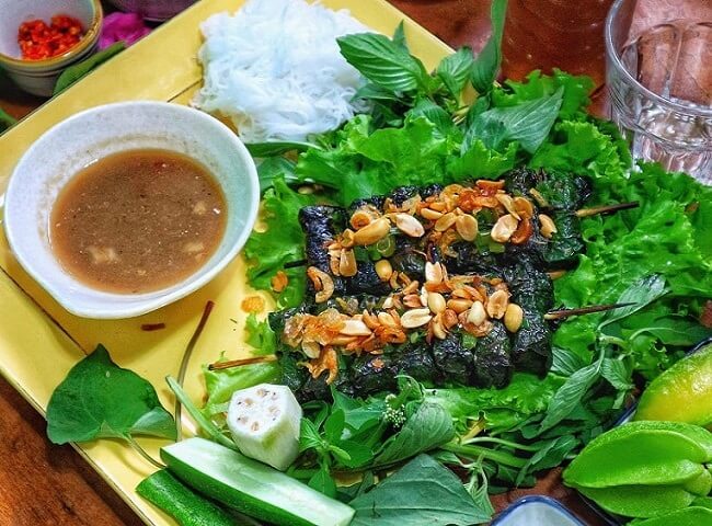 Le Gỏi Cuốn Bò Lá Lốt, plat populaire du sud