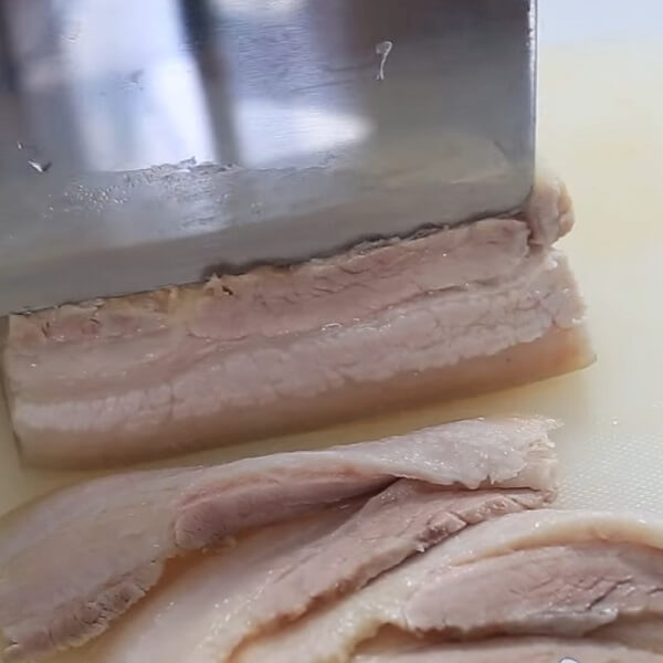 Couper en tranches très fines