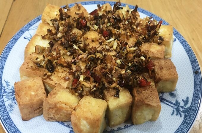 Tofu frit à la citronnelle et piment