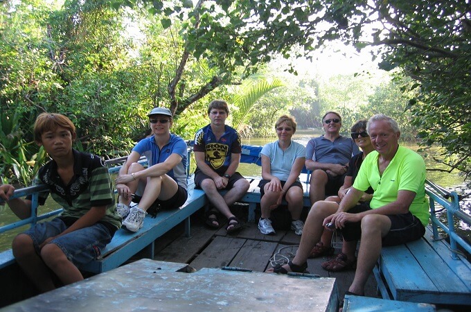 Votre guide sera votre meilleur interlocuteur susceptible de vous traduire en cas du besoin