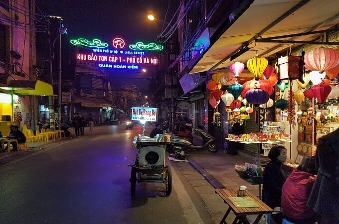 Le vieux quartier de Hanoi se transforme en rue piétonne le temps d'un week-end