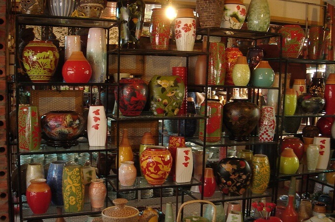 La poterie traditionnelle de Bat Trang comprend de nombreux produits