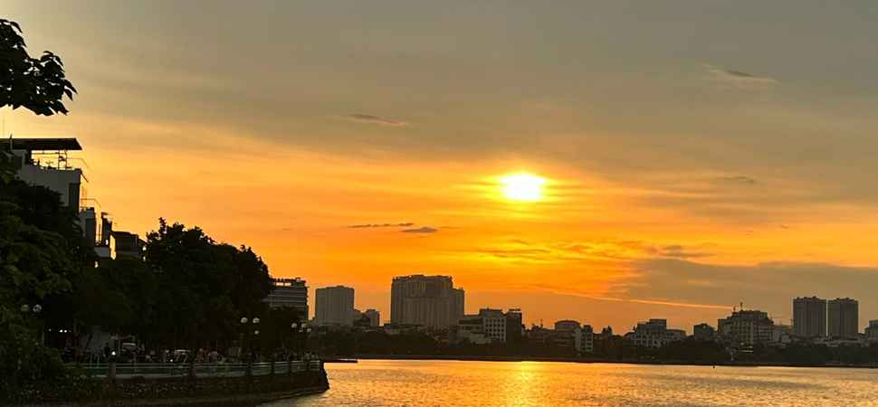 le-lac-de-l'Ouest-à-Hanoi