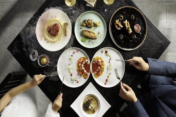 Menu spécial pour les jeunes couples mariés