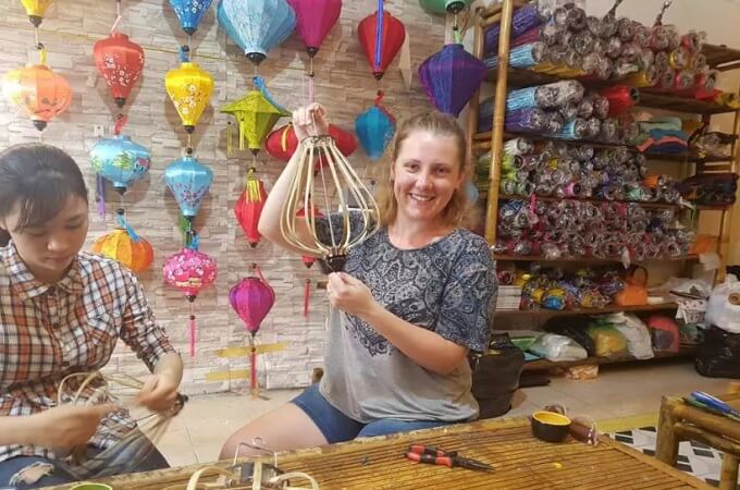 Une jolie lanterne en soie