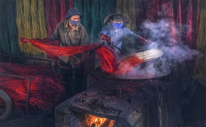 Le village de tissage de nattes Ban Thach