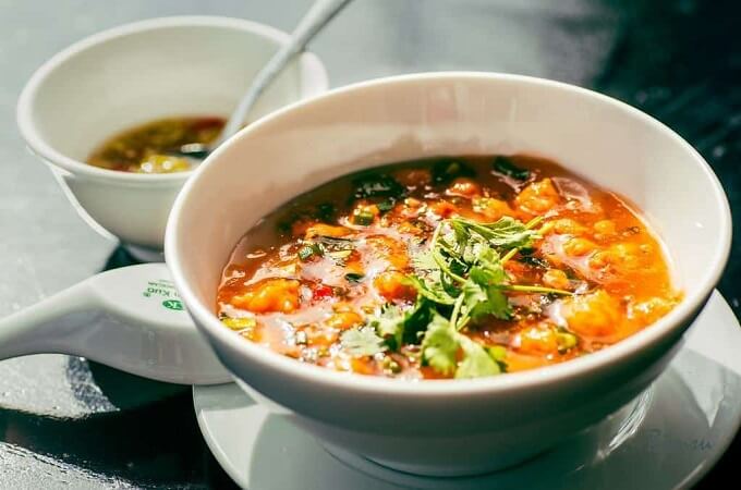 Le Bánh canh Nam Phổ, la soupe aux nouilles épicées