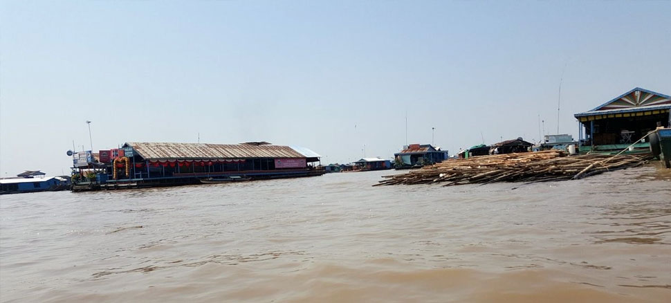 Kompong-Luong-au-Cambodge
