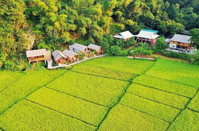 Paysage paisible à Mai Chau, propice pour les balades à vélo