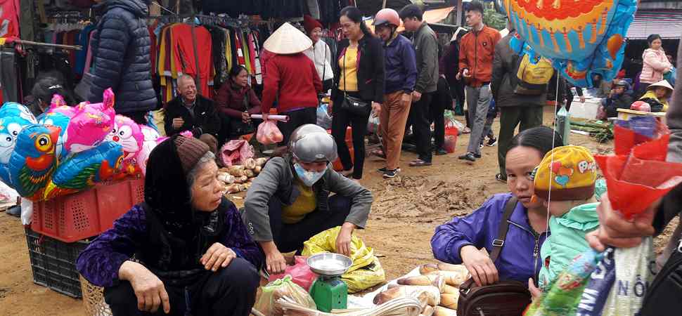 Marche de Bac Kan Ba Be