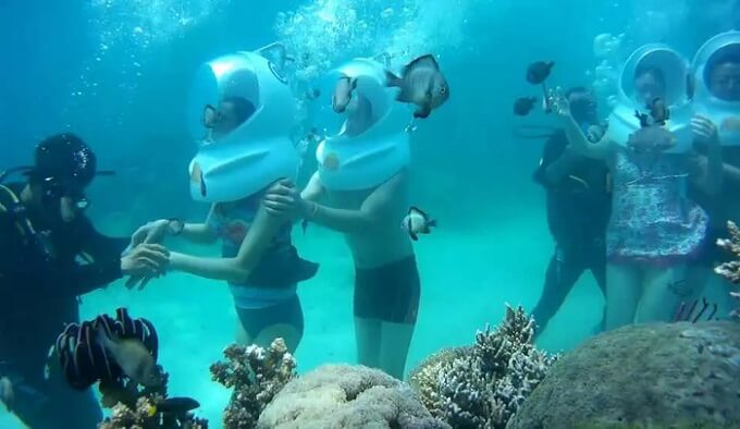 La marche au fond marin ou en anglais « Sea Walking », Nha Trang