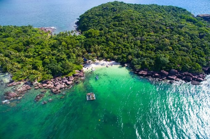 L’île de Mong Tay conserve sa beauté idyllique et mystérieuse