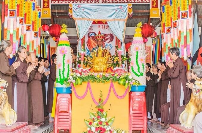 Le festival de « Đình Thần Dương Đông »