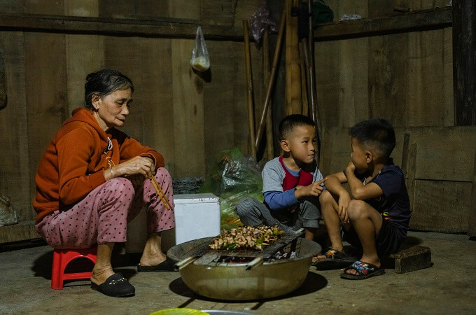 La population locale participe aux activités touristiques