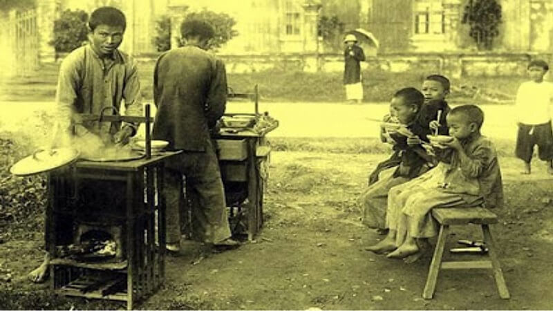 Le pho fait son apparition dans les régions du centre et sud au milieu des années 1950