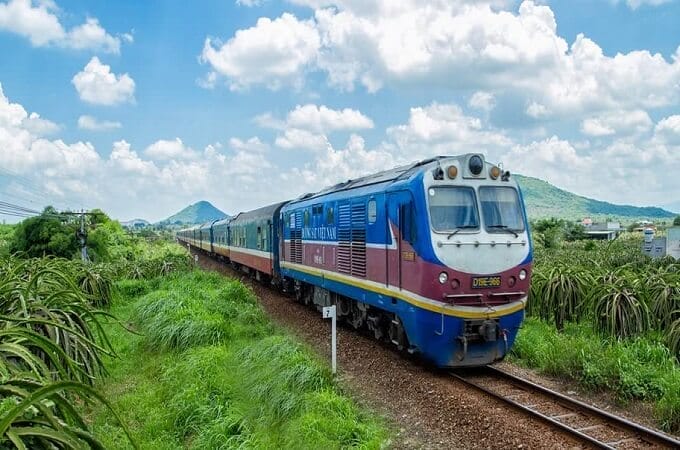 Le train est un moyen de transport peu courant pour le trajet Hanoi - Saigon