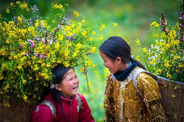 Des enfants issus des ethnies en minorités
