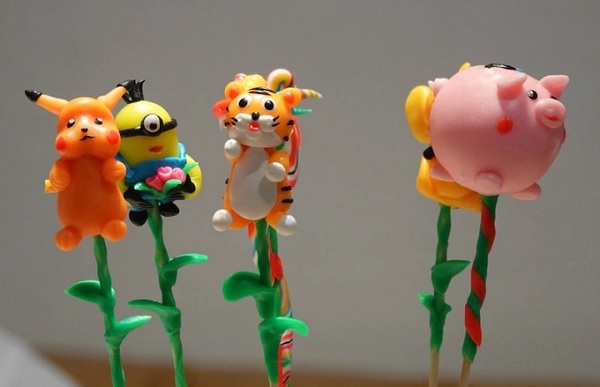 Les figurines de To He