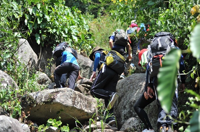 La montagne de Ba Den dispose de paysages charmants, des températures fraîches, de l’air frais et pur