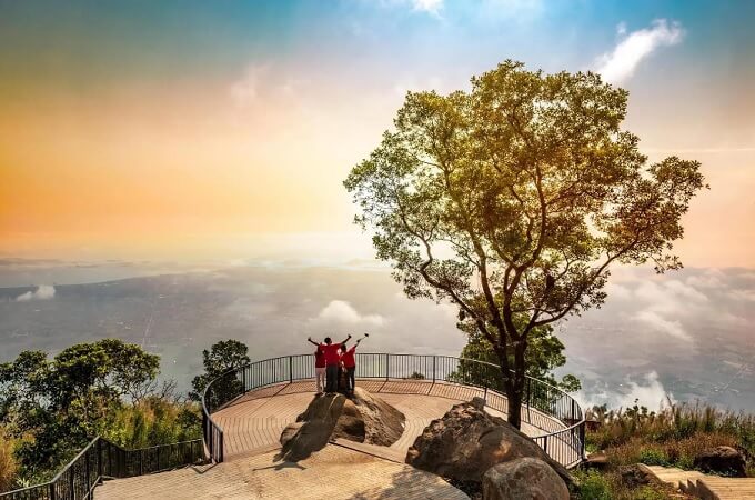 Probablement les jours ensoleillés sont meilleures pour les visites