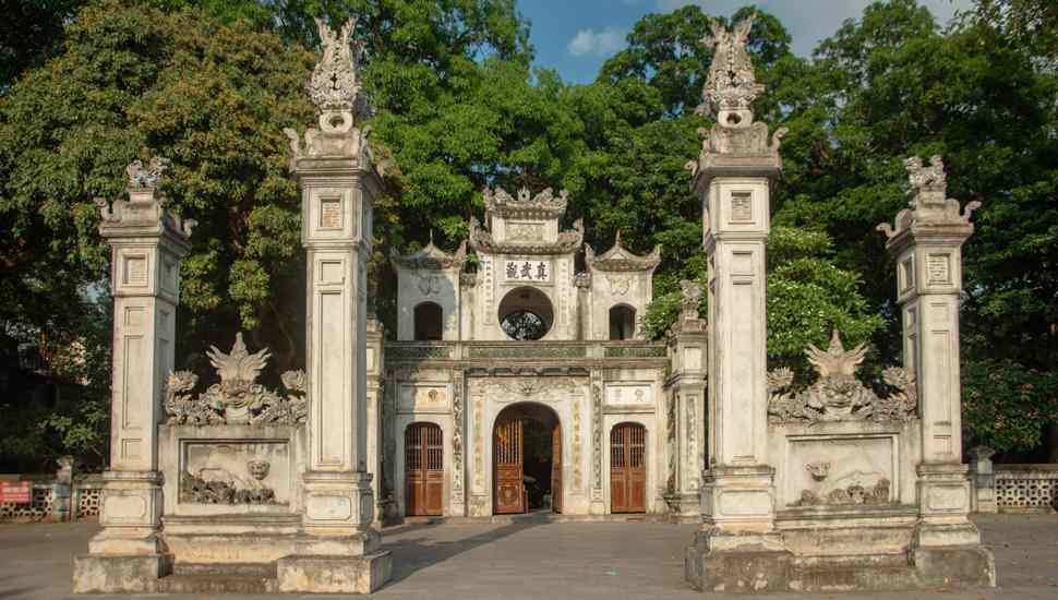 Le temple de Quan Thanh
