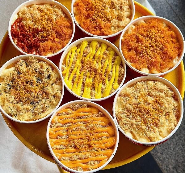 Le gâteau « Bánh bông lan trứng muối »