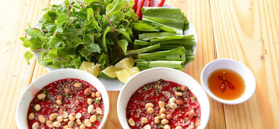 Soupe de sang crue au Vietnam