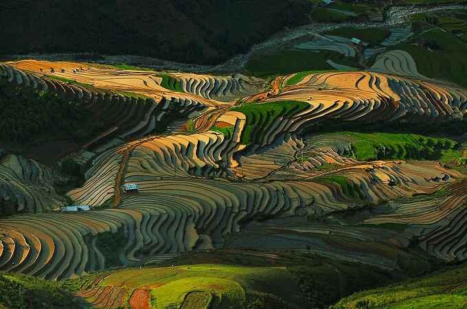 Les montagnes et les rizières du nord vous tendent les bras