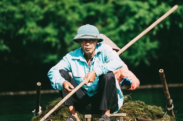 Portrait d'un pêcheur à Trang An