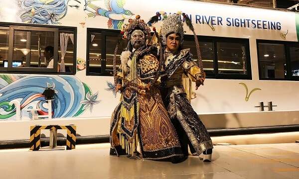 Performances de hat boi ou tuong