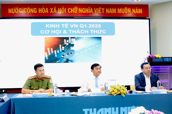 Monsieur Directeur Nguyen Trung Khanh