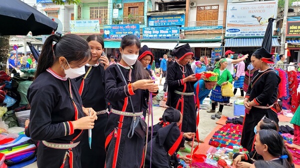 Les couleurs chez les San Chi