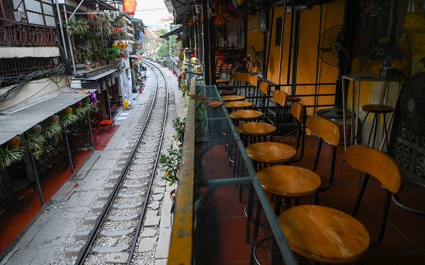 Les terrasses au deuxième étage offrent de meilleure vue