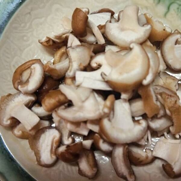 Champignons shiitake frais