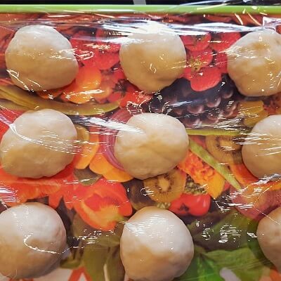 Divisez la pâte en boules