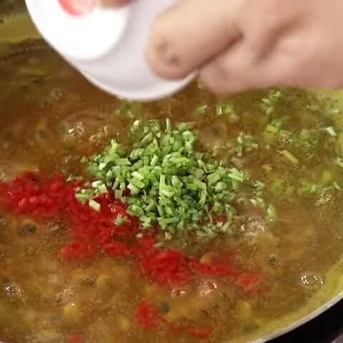 Faire une sauce aux fruits de la passion