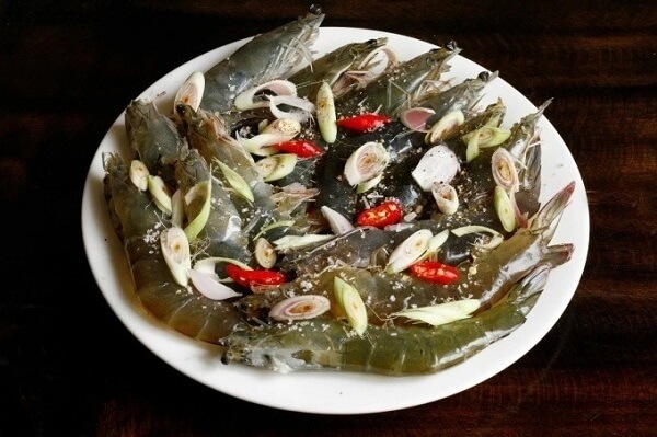 La marinade est très importante pour les crevettes