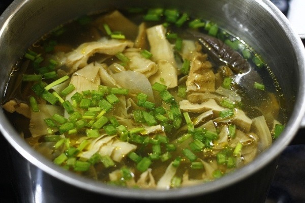 La soupe au bouillon poulet