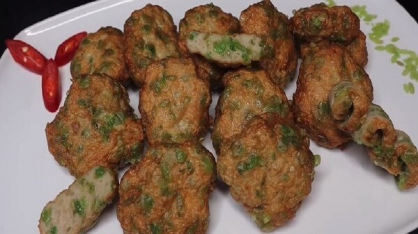 Le chả cốm est très délicieux