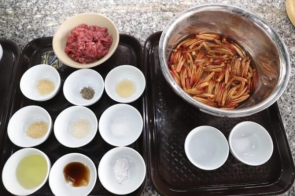 Les épices pour la marinade du boeuf